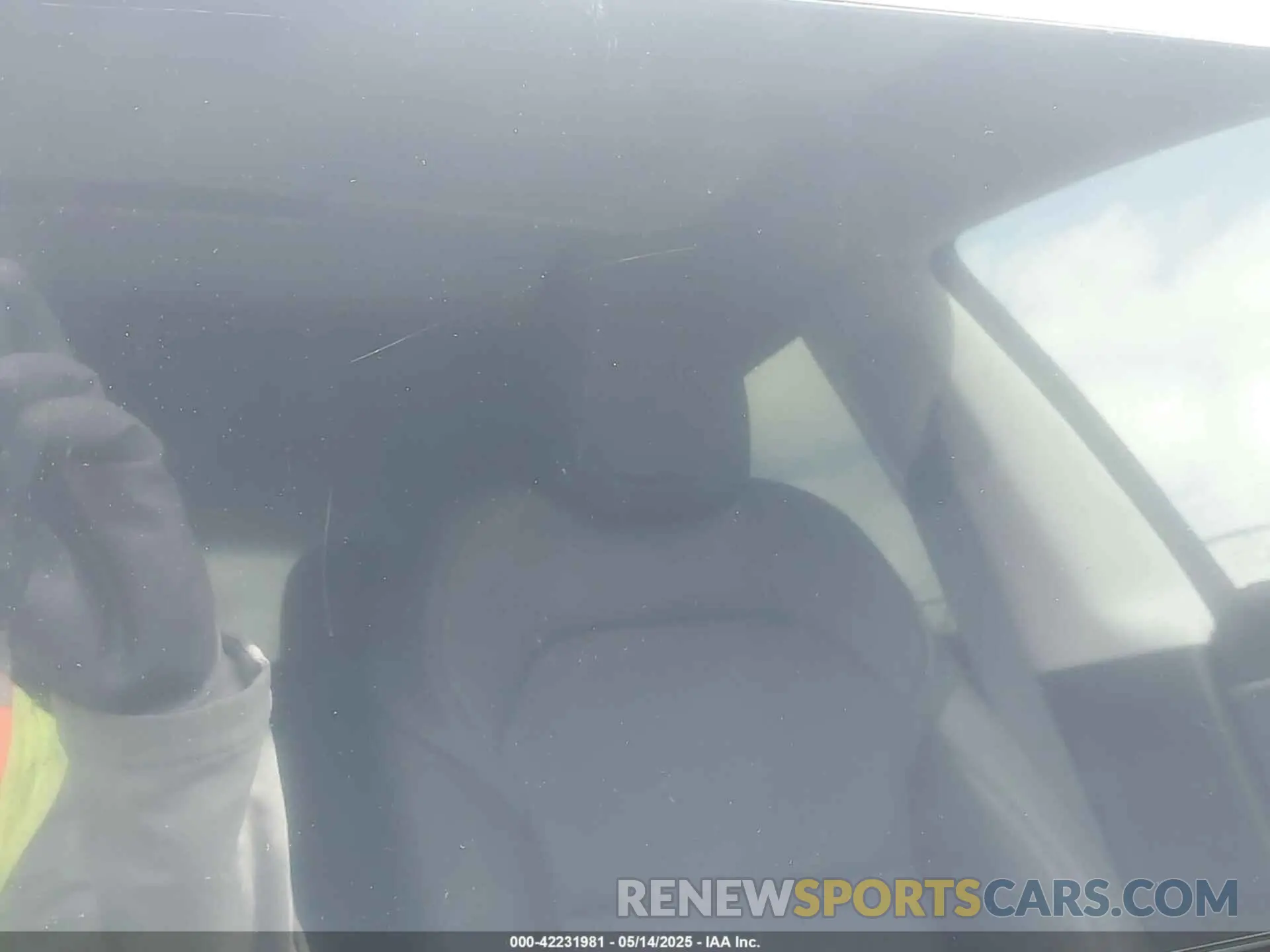 15 Photograph of a damaged car 5YJ3E1EB5SF960787 TESLA MODEL 3 2025