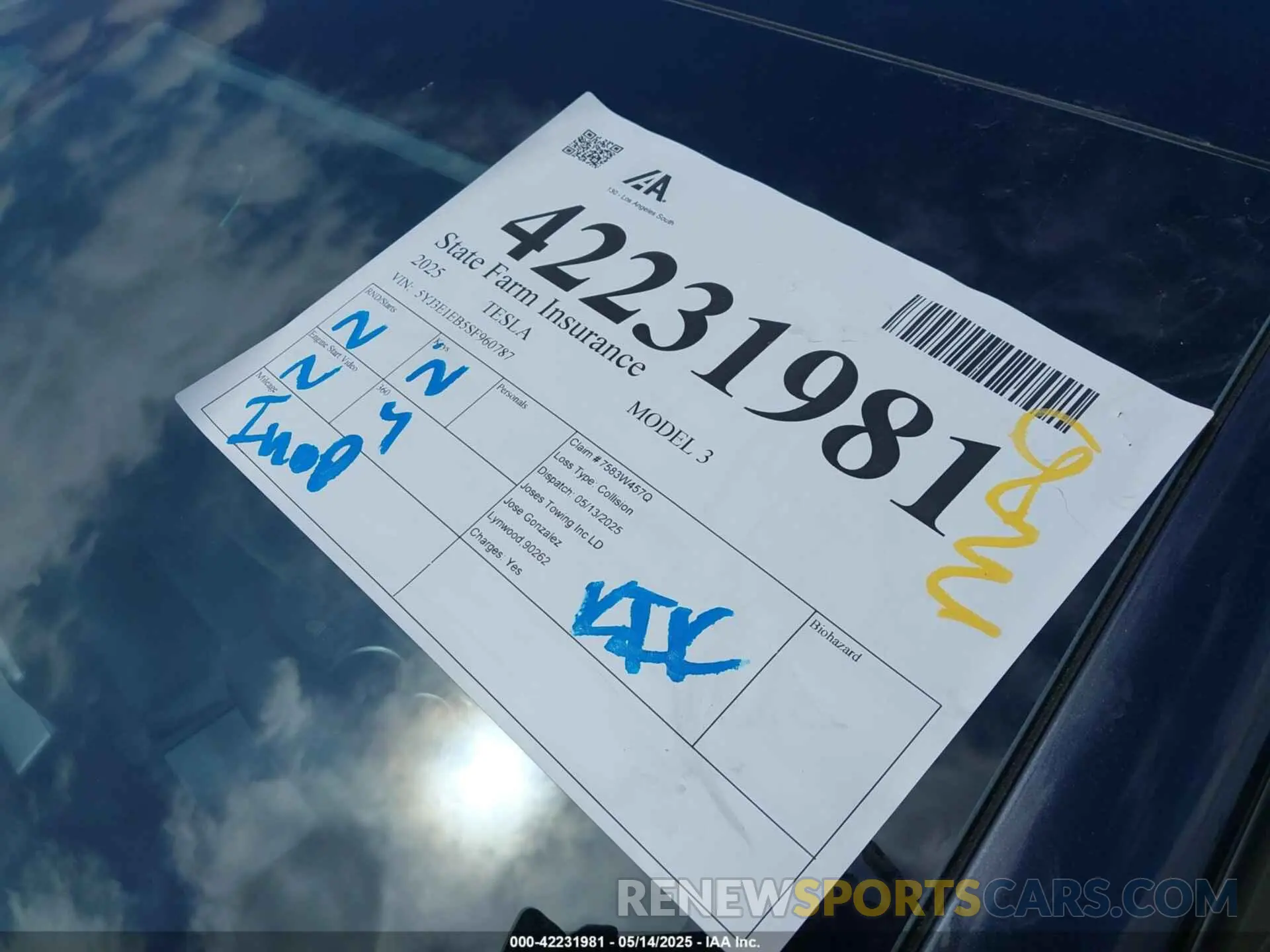 19 Photograph of a damaged car 5YJ3E1EB5SF960787 TESLA MODEL 3 2025