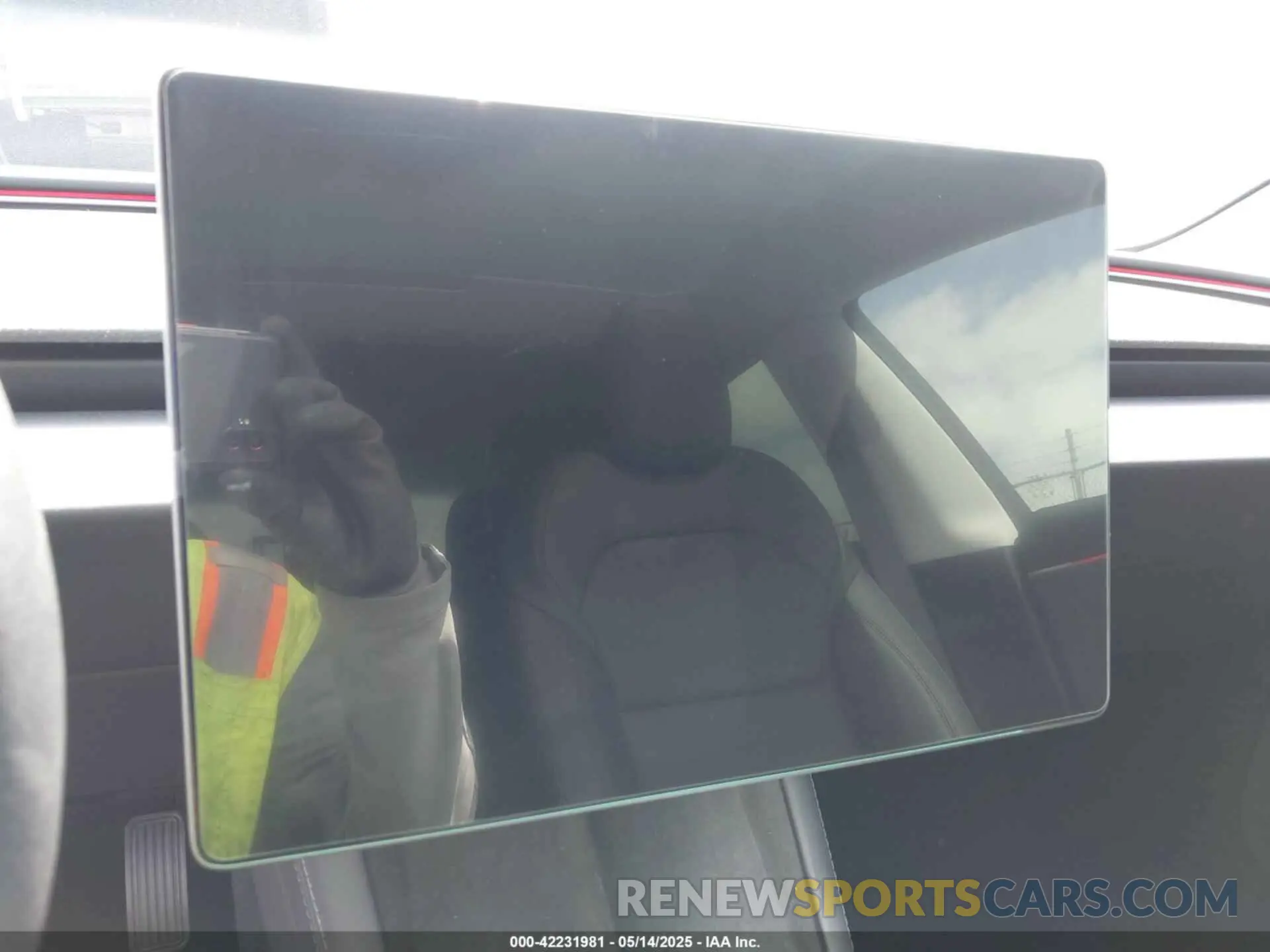 7 Photograph of a damaged car 5YJ3E1EB5SF960787 TESLA MODEL 3 2025