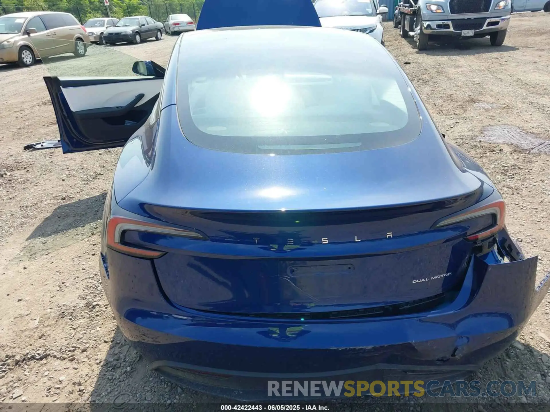 15 Photograph of a damaged car 5YJ3E1EB6SF874419 TESLA MODEL 3 2025