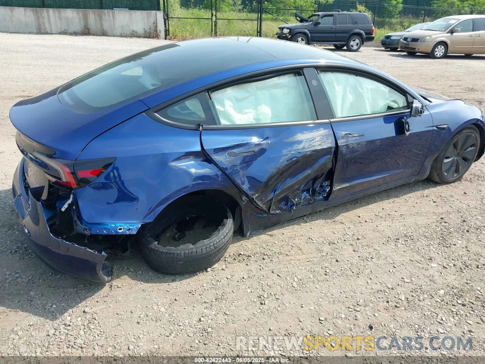 4 Photograph of a damaged car 5YJ3E1EB6SF874419 TESLA MODEL 3 2025