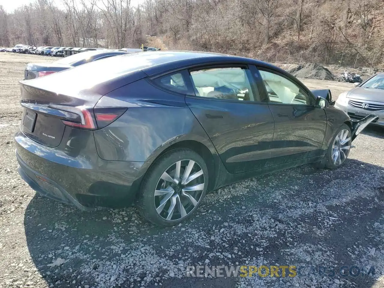 3 Photograph of a damaged car 5YJ3E1EB6SF921092 TESLA MODEL 3 2025