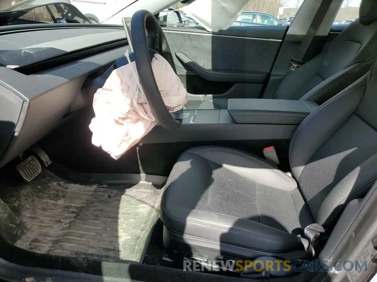 7 Photograph of a damaged car 5YJ3E1EB6SF921092 TESLA MODEL 3 2025