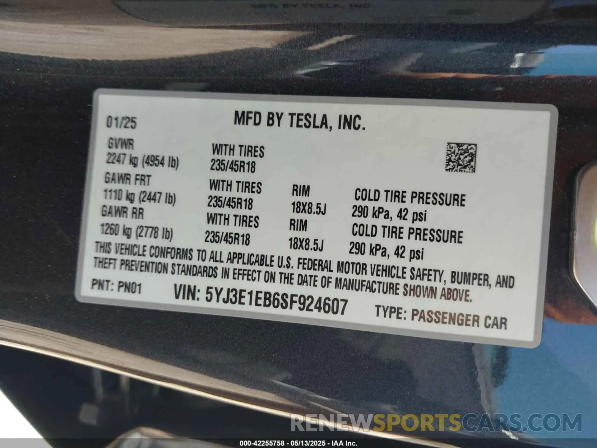 9 Photograph of a damaged car 5YJ3E1EB6SF924607 TESLA MODEL 3 2025