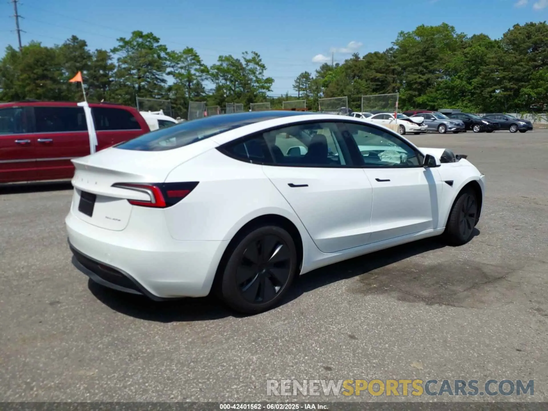 4 Photograph of a damaged car 5YJ3E1EB7SF931422 TESLA MODEL 3 2025