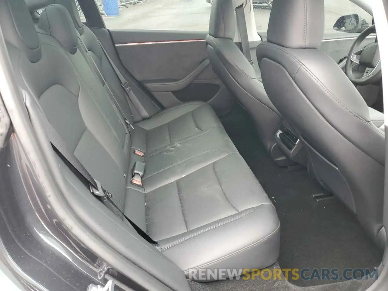 10 Photograph of a damaged car 5YJ3E1EB8SF927606 TESLA MODEL 3 2025