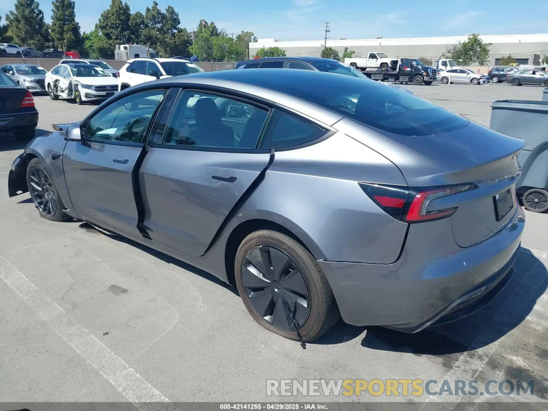 3 Photograph of a damaged car 5YJ3E1EB9SF873801 TESLA MODEL 3 2025
