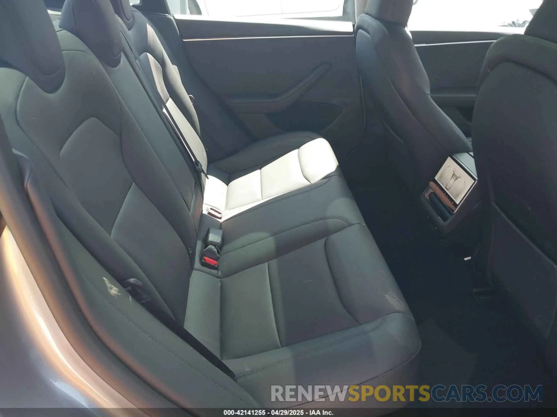 8 Photograph of a damaged car 5YJ3E1EB9SF873801 TESLA MODEL 3 2025