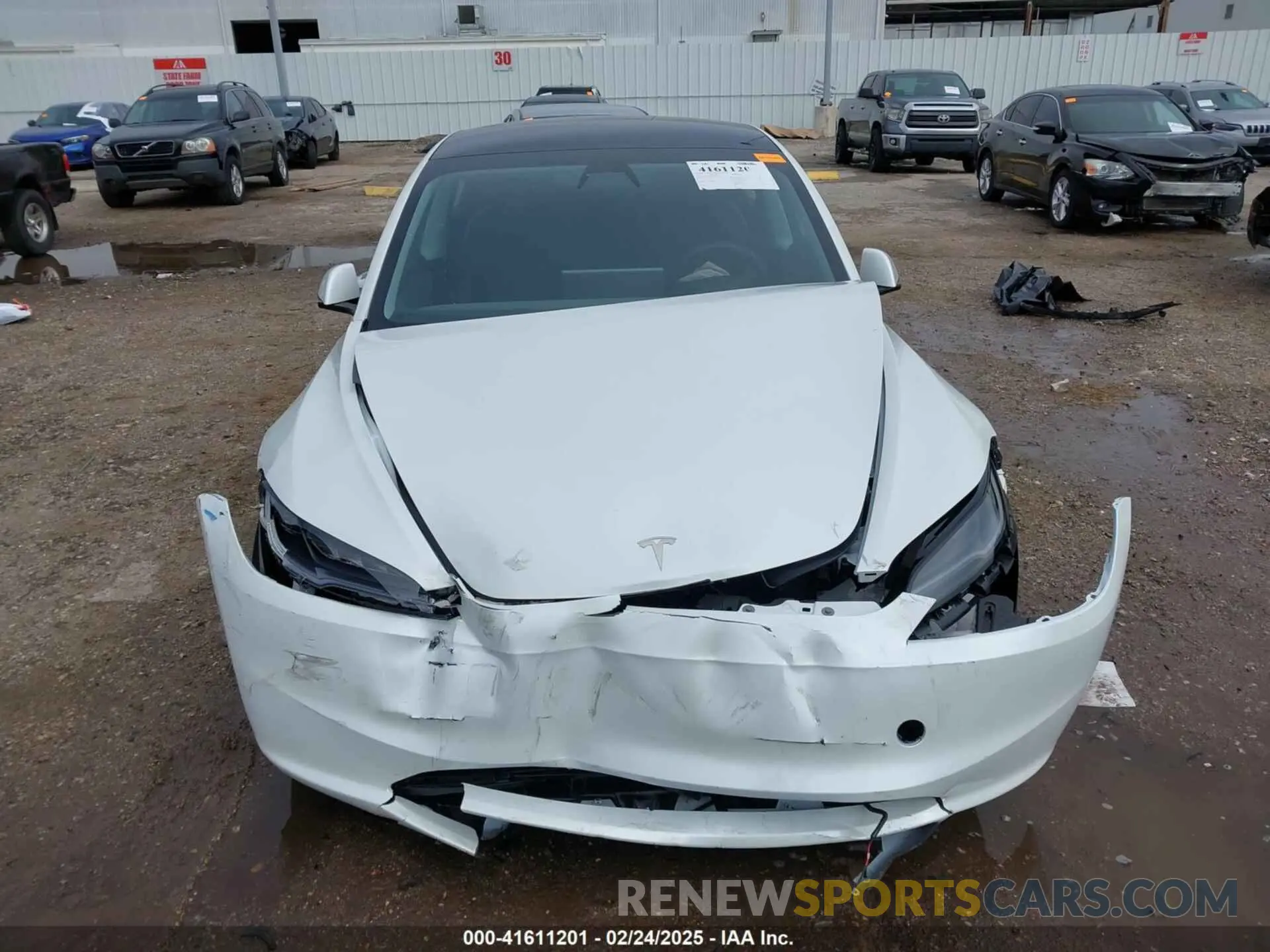 12 Photograph of a damaged car 5YJ3E1EB9SF904223 TESLA MODEL 3 2025