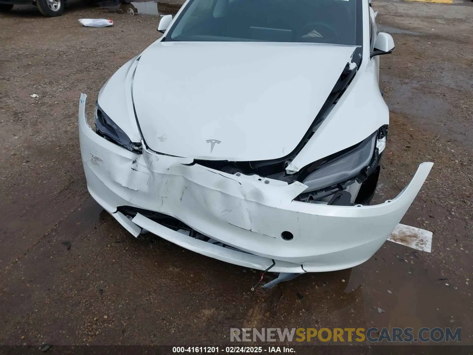 6 Photograph of a damaged car 5YJ3E1EB9SF904223 TESLA MODEL 3 2025