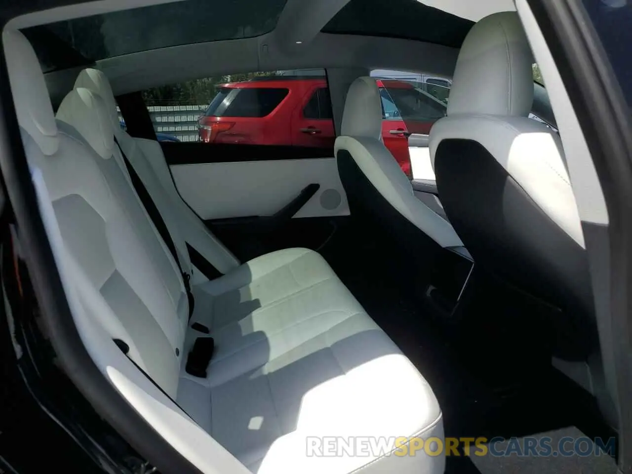 10 Photograph of a damaged car 5YJ3E1EBXSF892566 TESLA MODEL 3 2025