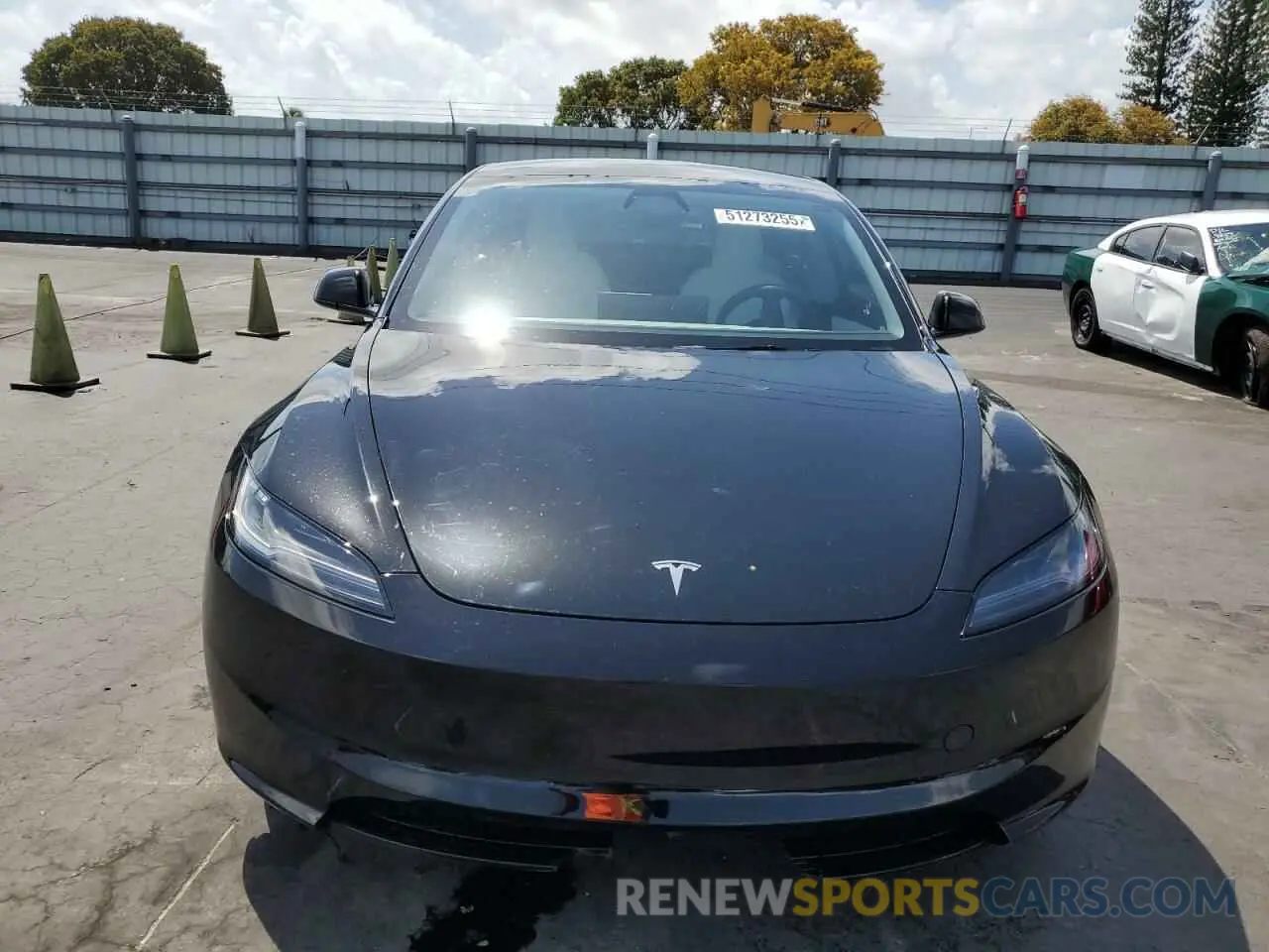 5 Photograph of a damaged car 5YJ3E1EBXSF892566 TESLA MODEL 3 2025
