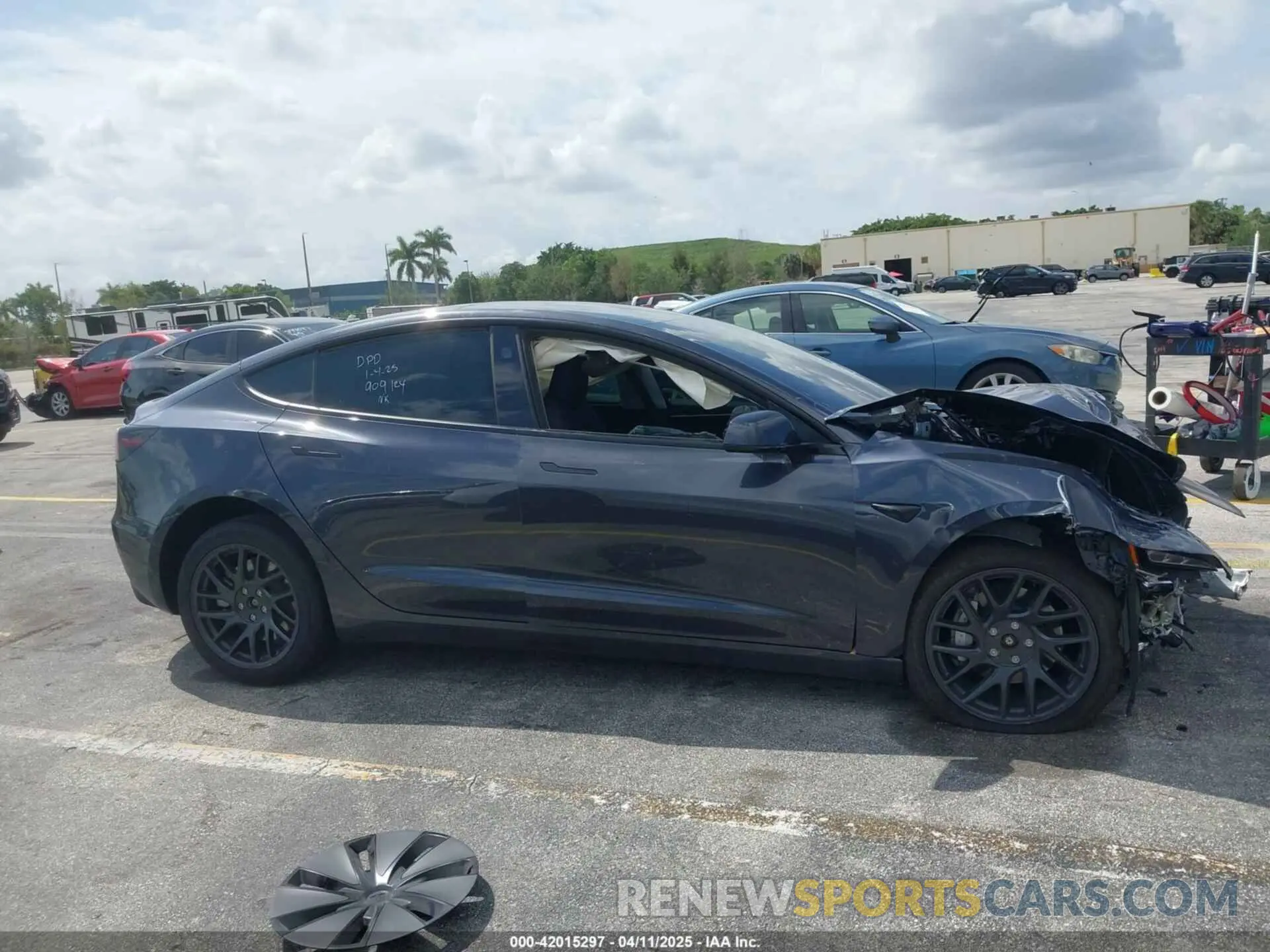 12 Photograph of a damaged car 5YJ3E1EBXSF909124 TESLA MODEL 3 2025