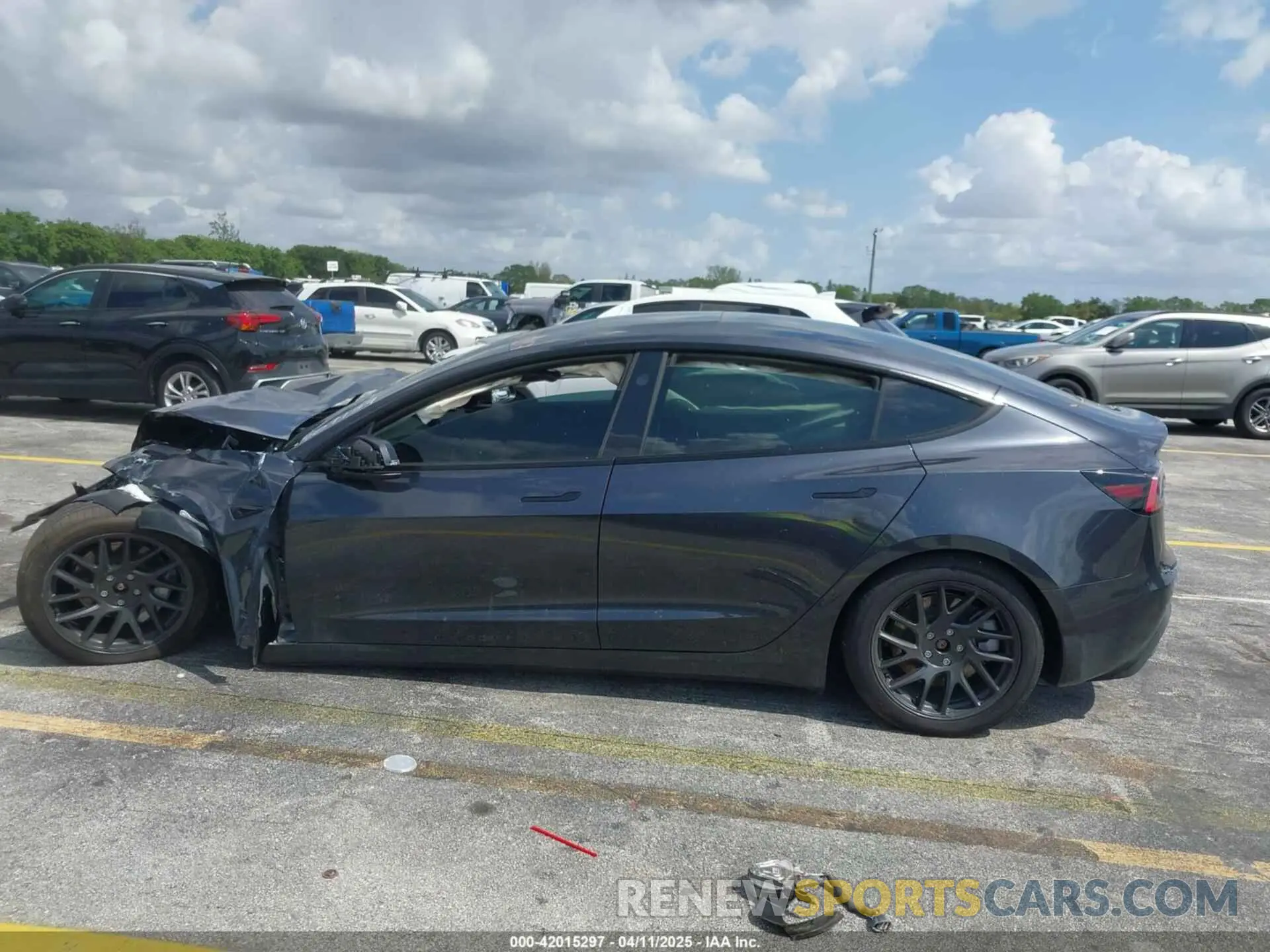13 Photograph of a damaged car 5YJ3E1EBXSF909124 TESLA MODEL 3 2025