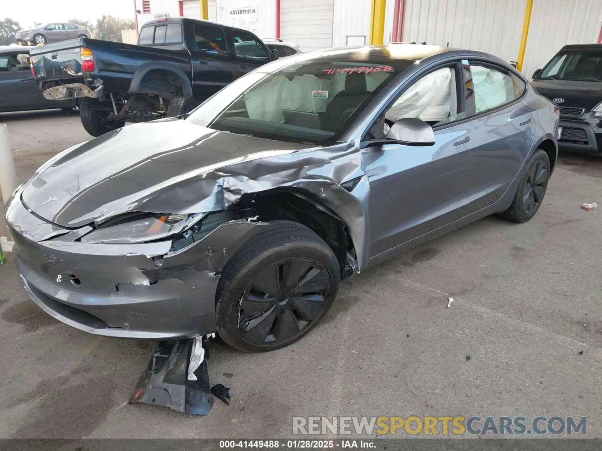 2 Photograph of a damaged car 5YJ3E1EBXSF912475 TESLA MODEL 3 2025