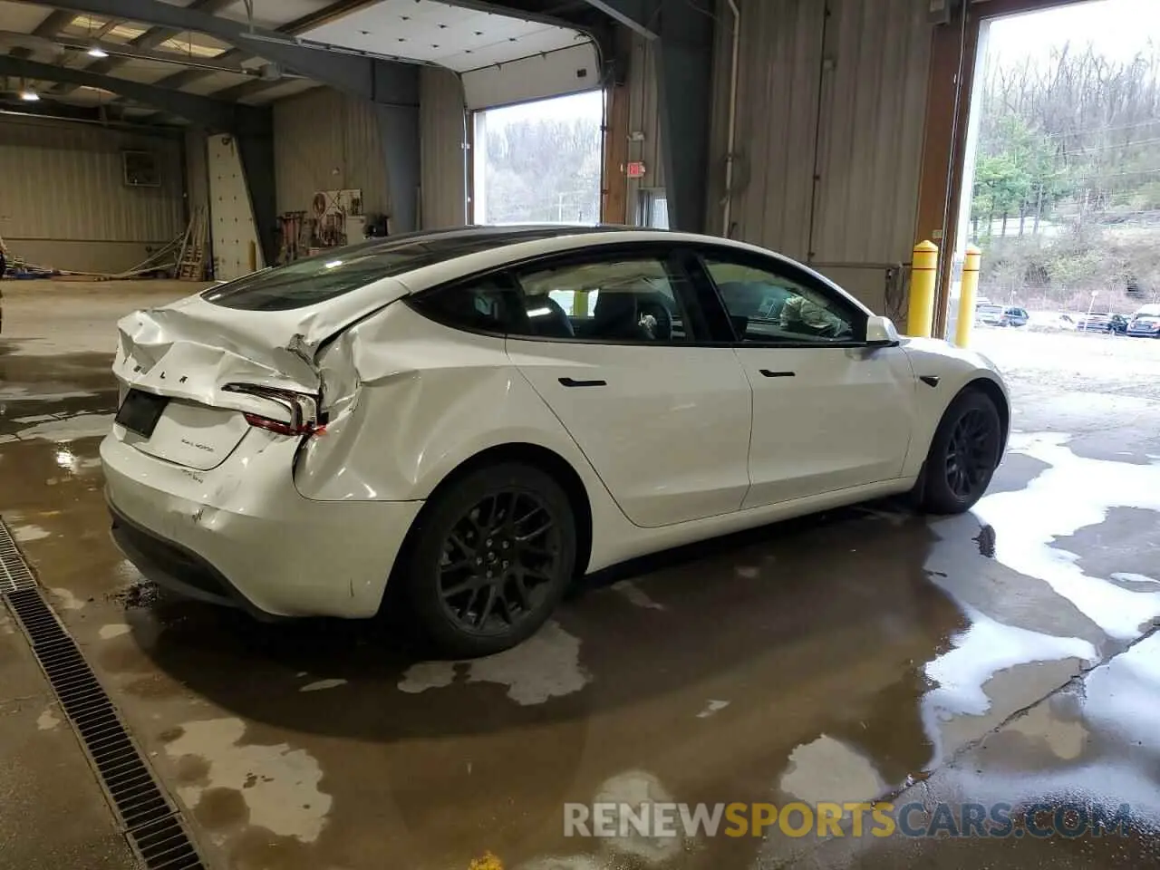 3 Photograph of a damaged car 5YJ3E1EBXSF942561 TESLA MODEL 3 2025