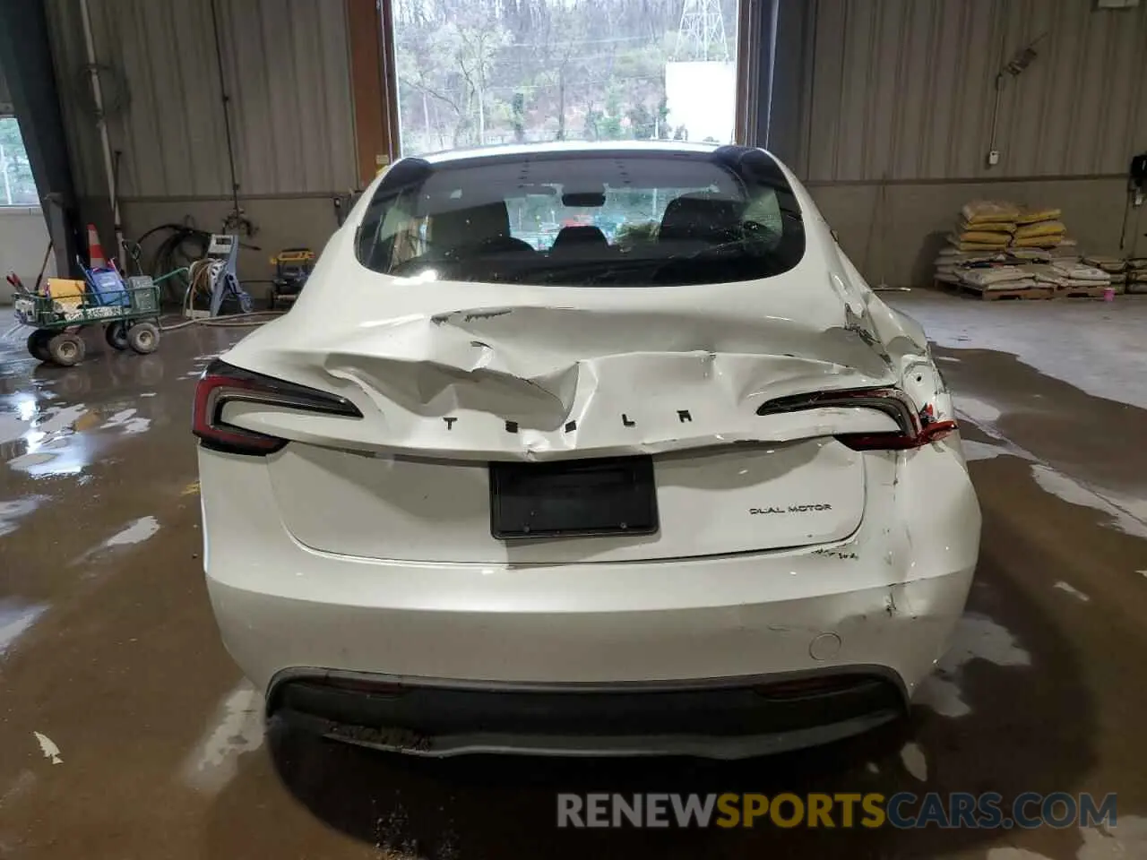 6 Photograph of a damaged car 5YJ3E1EBXSF942561 TESLA MODEL 3 2025