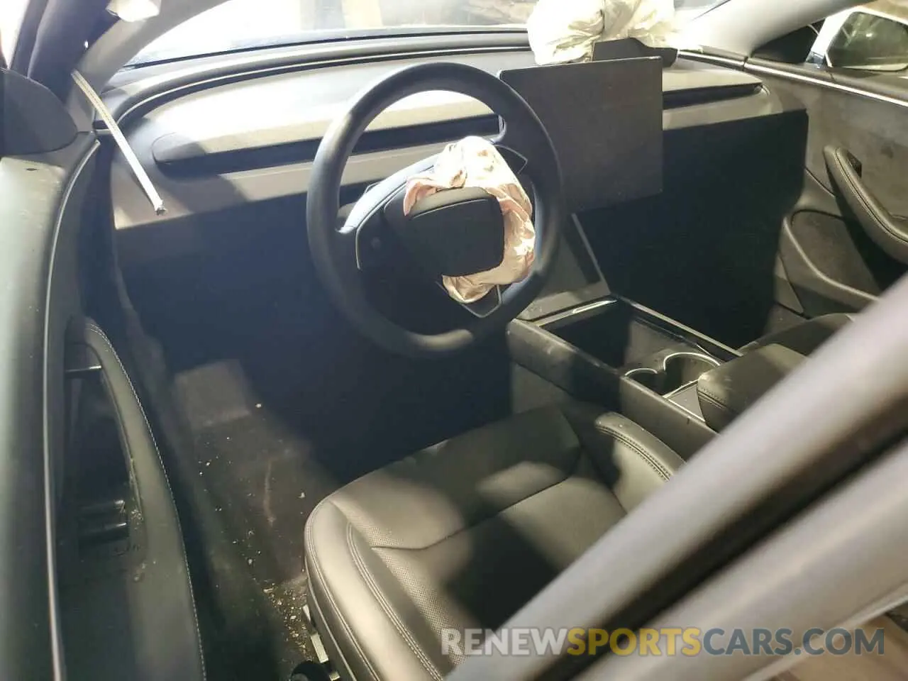 8 Photograph of a damaged car 5YJ3E1EBXSF942561 TESLA MODEL 3 2025