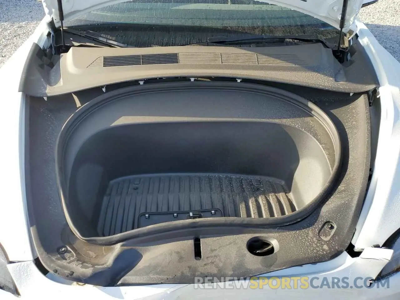 11 Photograph of a damaged car 5YJ3E1EBXSF951972 TESLA MODEL 3 2025