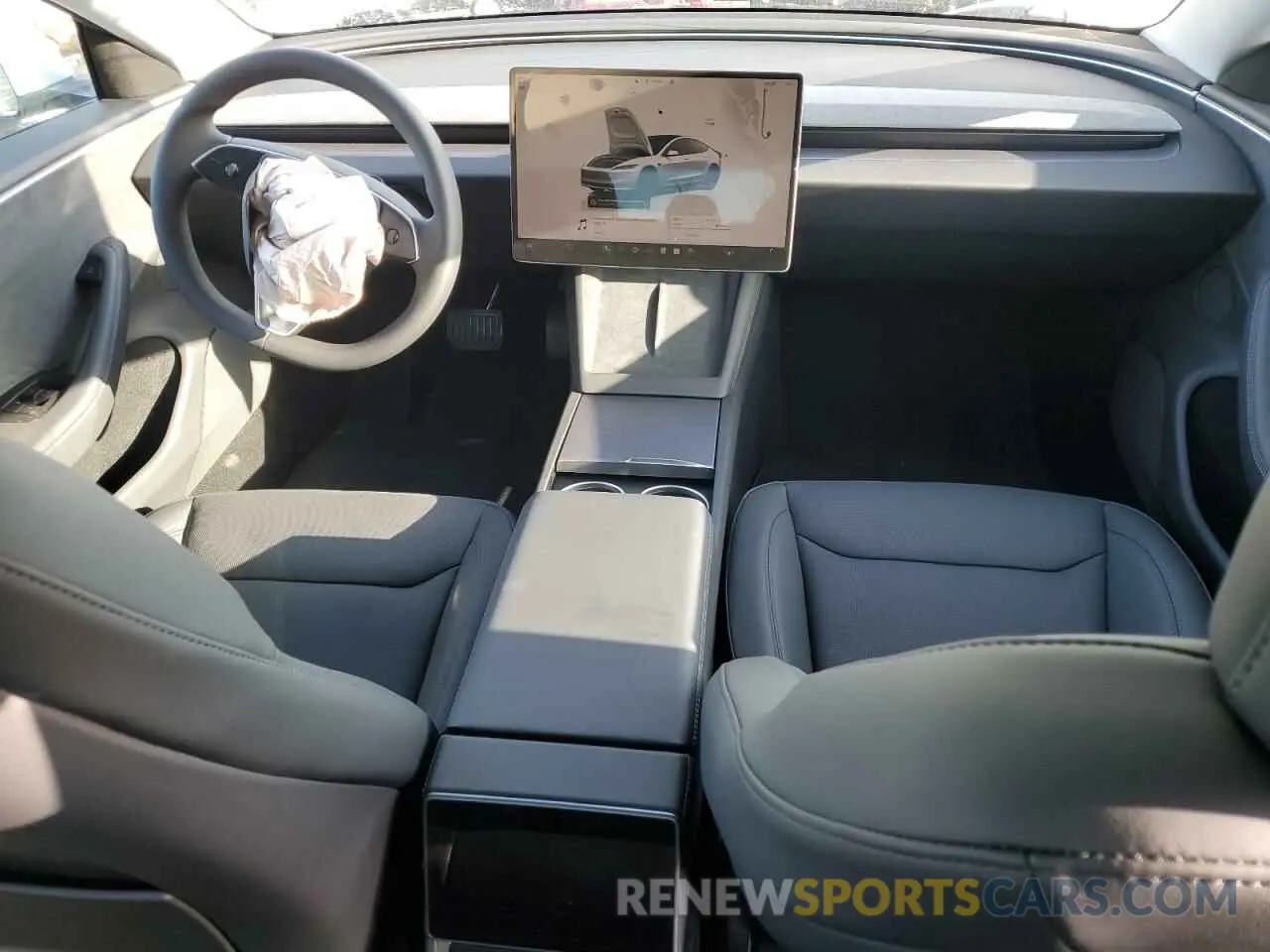 8 Photograph of a damaged car 5YJ3E1EBXSF951972 TESLA MODEL 3 2025