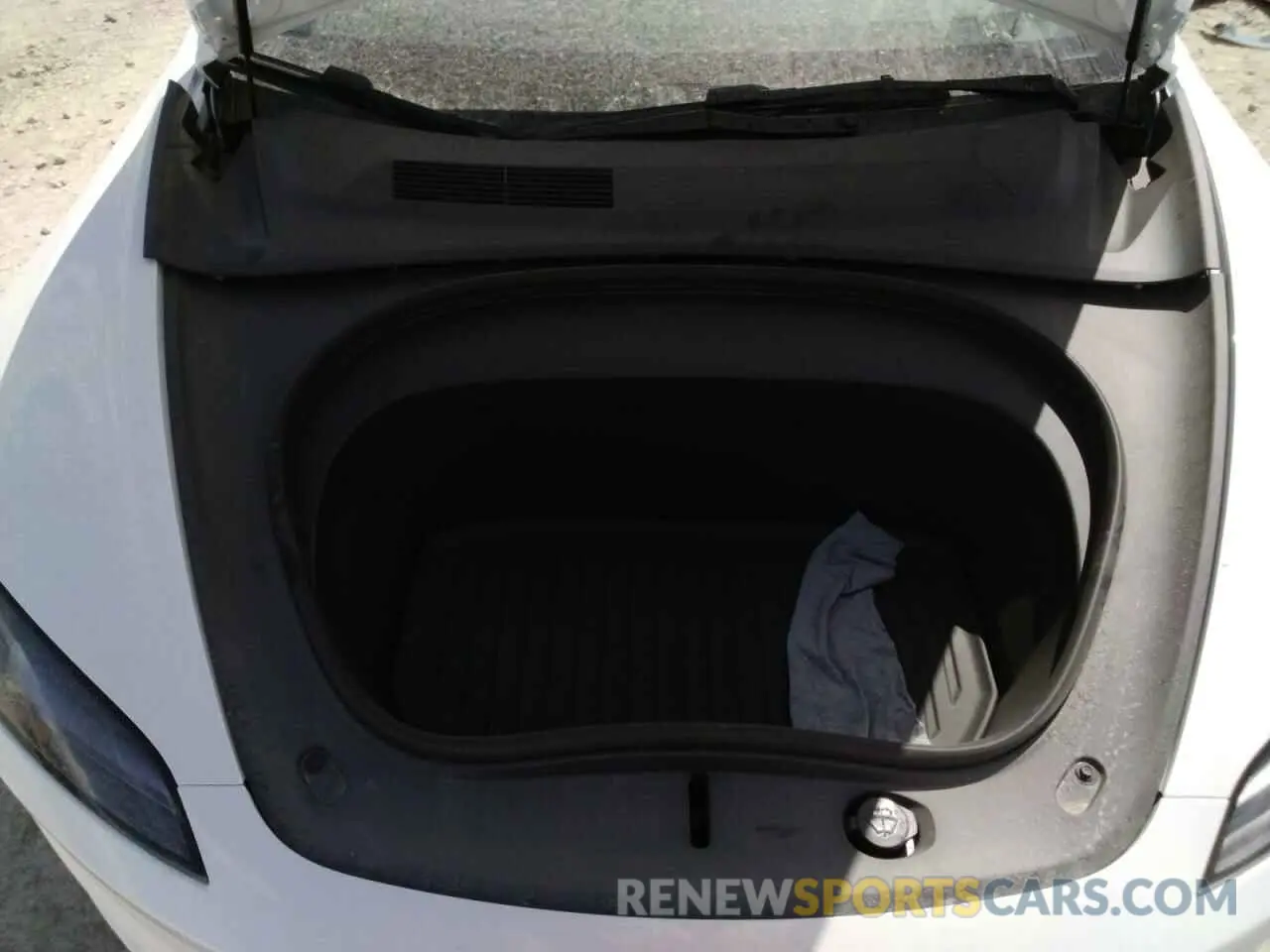11 Photograph of a damaged car 5YJ3E1EBXSF968724 TESLA MODEL 3 2025