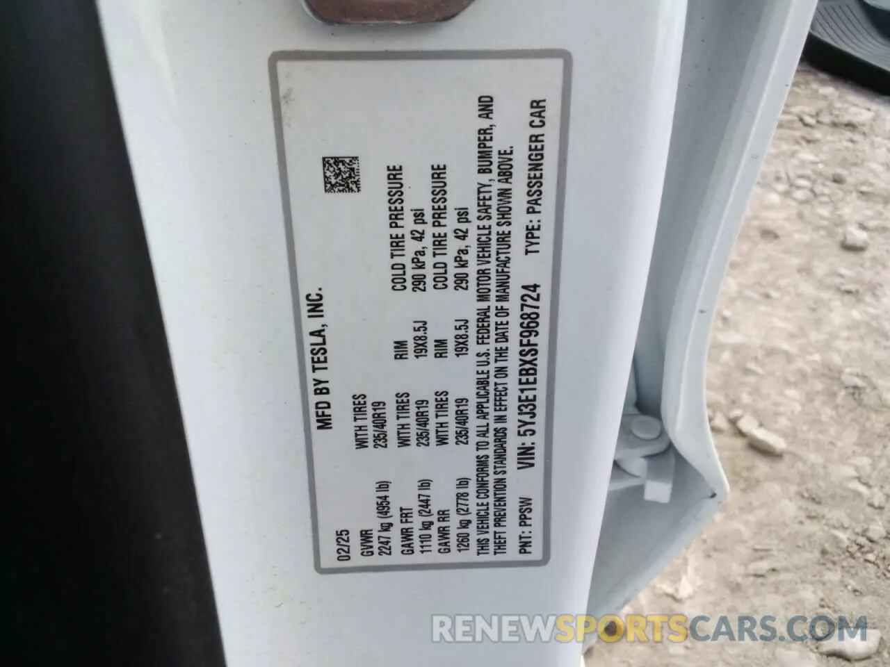 13 Photograph of a damaged car 5YJ3E1EBXSF968724 TESLA MODEL 3 2025