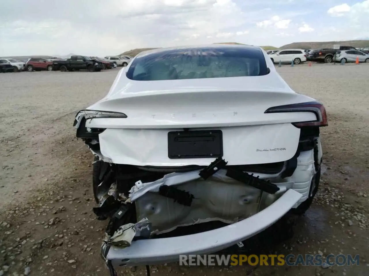 6 Photograph of a damaged car 5YJ3E1EBXSF968724 TESLA MODEL 3 2025