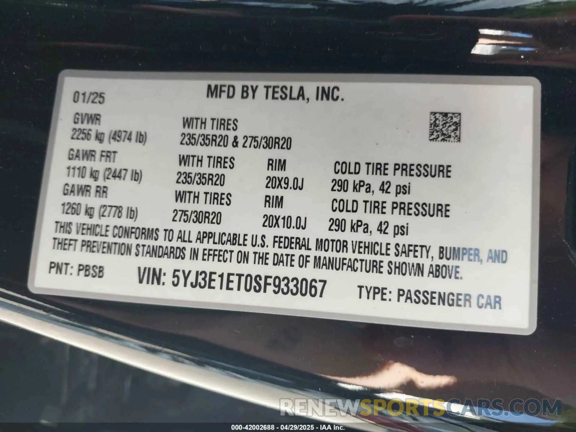 18 Photograph of a damaged car 5YJ3E1ET0SF933067 TESLA MODEL 3 2025