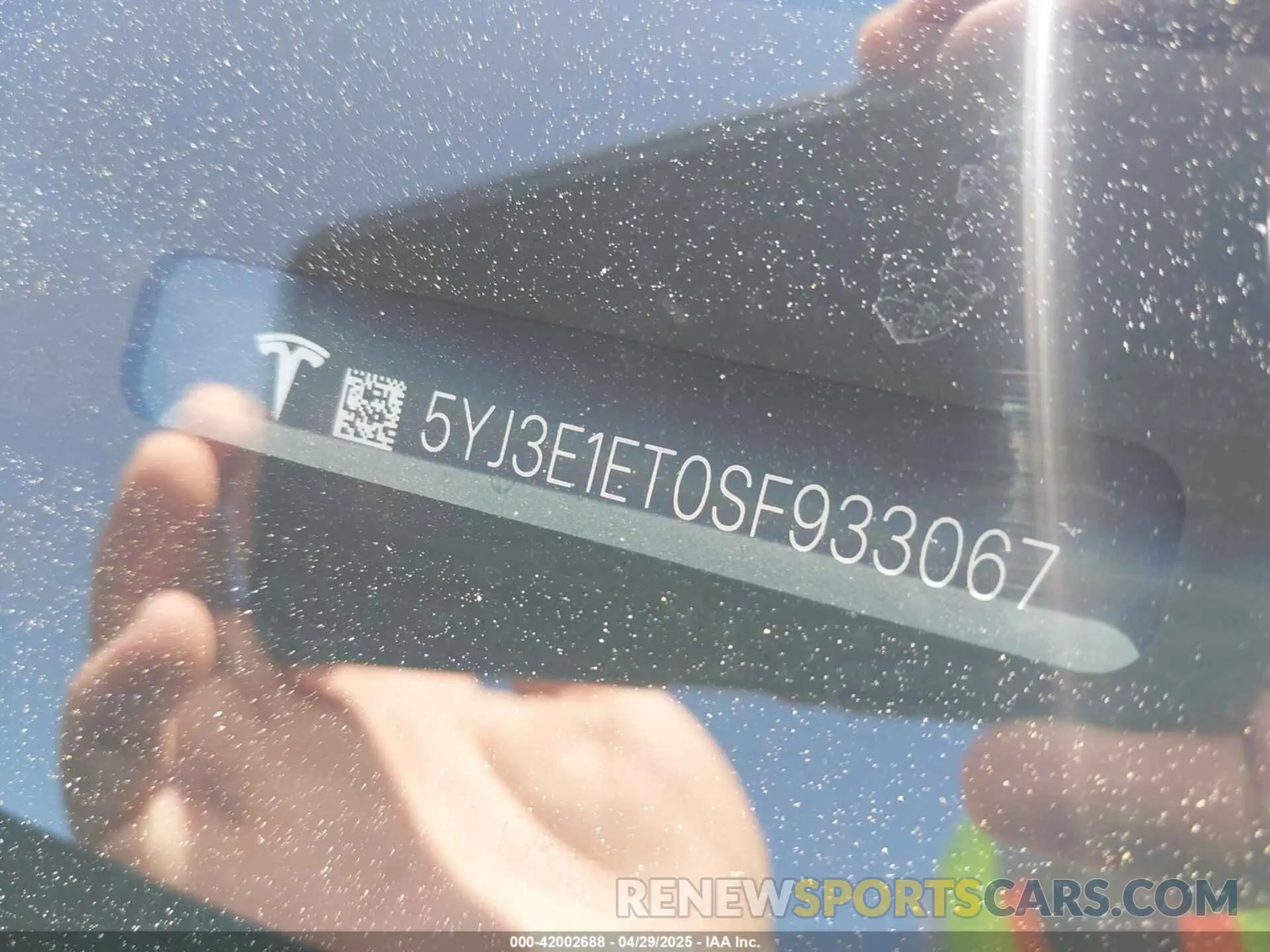 9 Photograph of a damaged car 5YJ3E1ET0SF933067 TESLA MODEL 3 2025