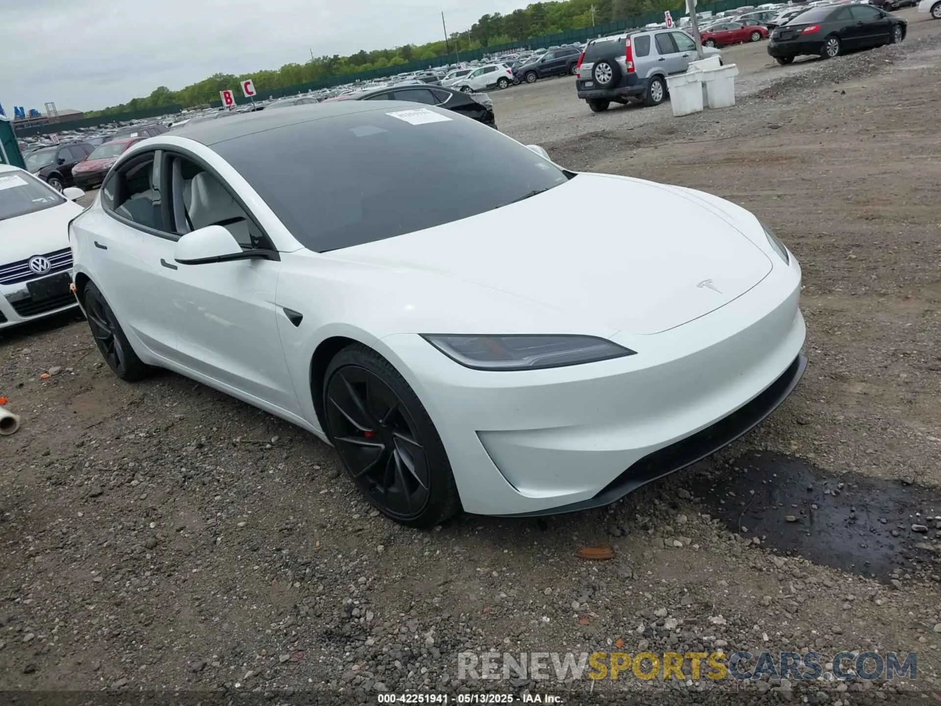 1 Photograph of a damaged car 5YJ3E1ET7SF939383 TESLA MODEL 3 2025