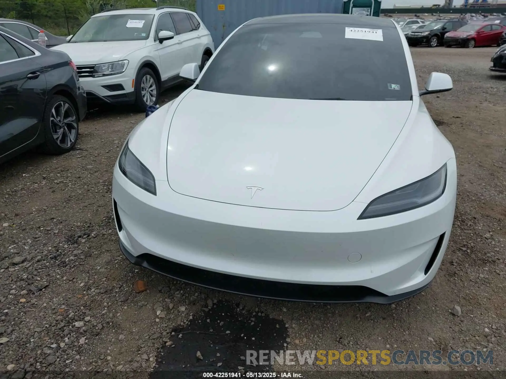 12 Photograph of a damaged car 5YJ3E1ET7SF939383 TESLA MODEL 3 2025