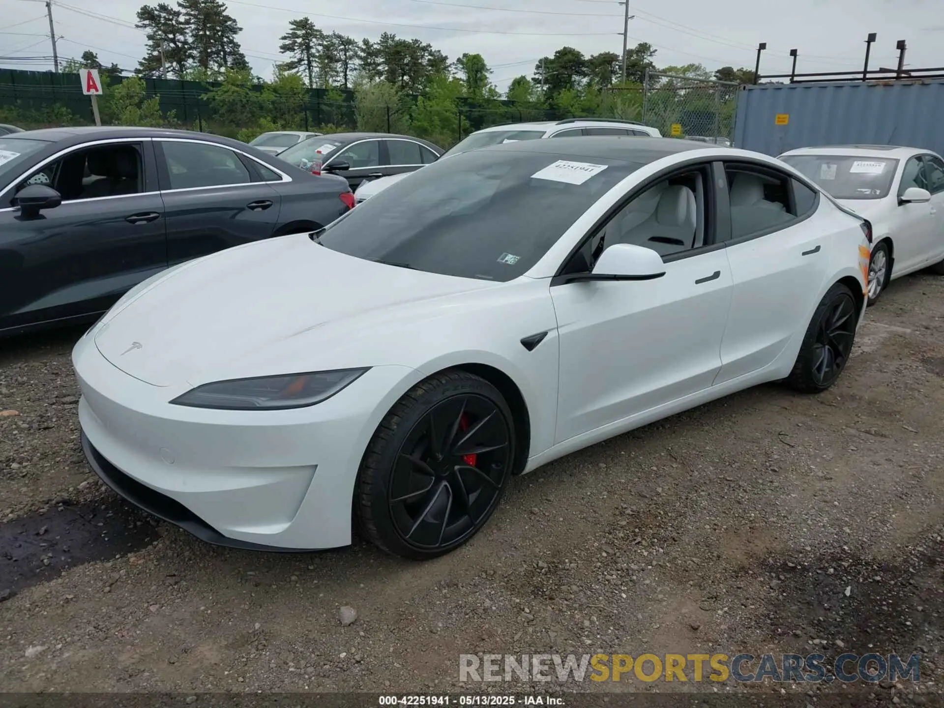 2 Photograph of a damaged car 5YJ3E1ET7SF939383 TESLA MODEL 3 2025