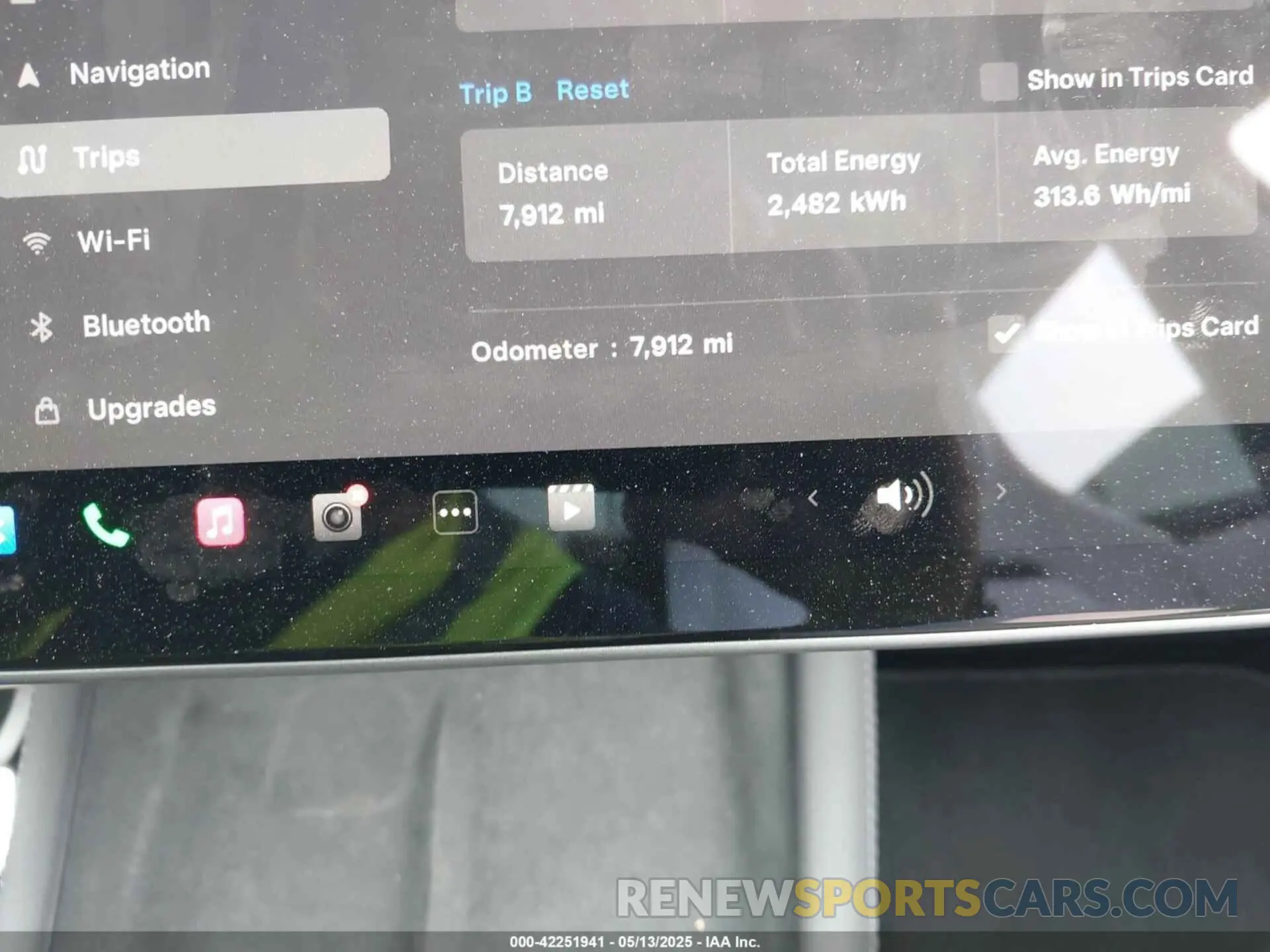 7 Photograph of a damaged car 5YJ3E1ET7SF939383 TESLA MODEL 3 2025