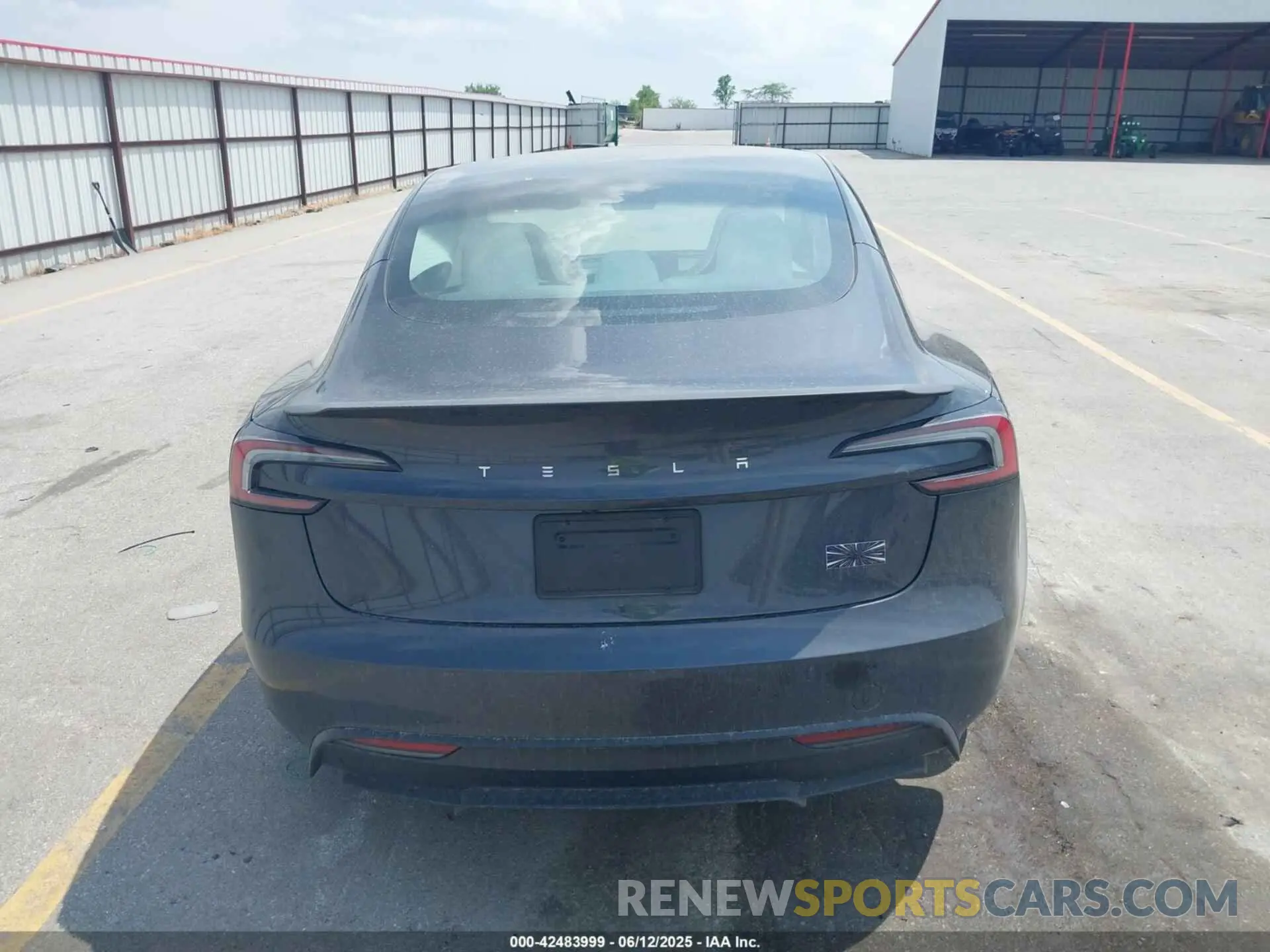 16 Photograph of a damaged car 5YJ3E1ET8SF932622 TESLA MODEL 3 2025