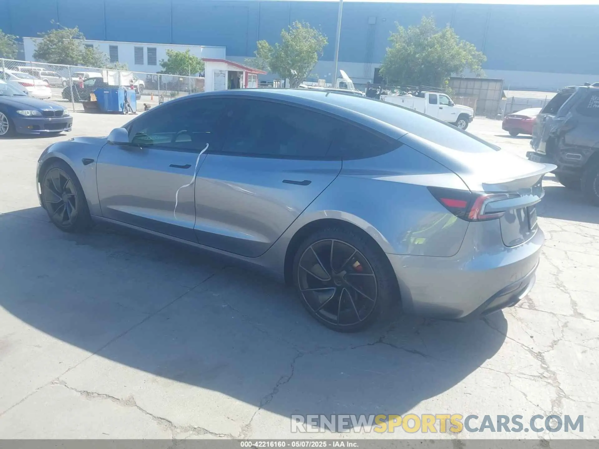 3 Photograph of a damaged car 5YJ3E1ETXSF941483 TESLA MODEL 3 2025