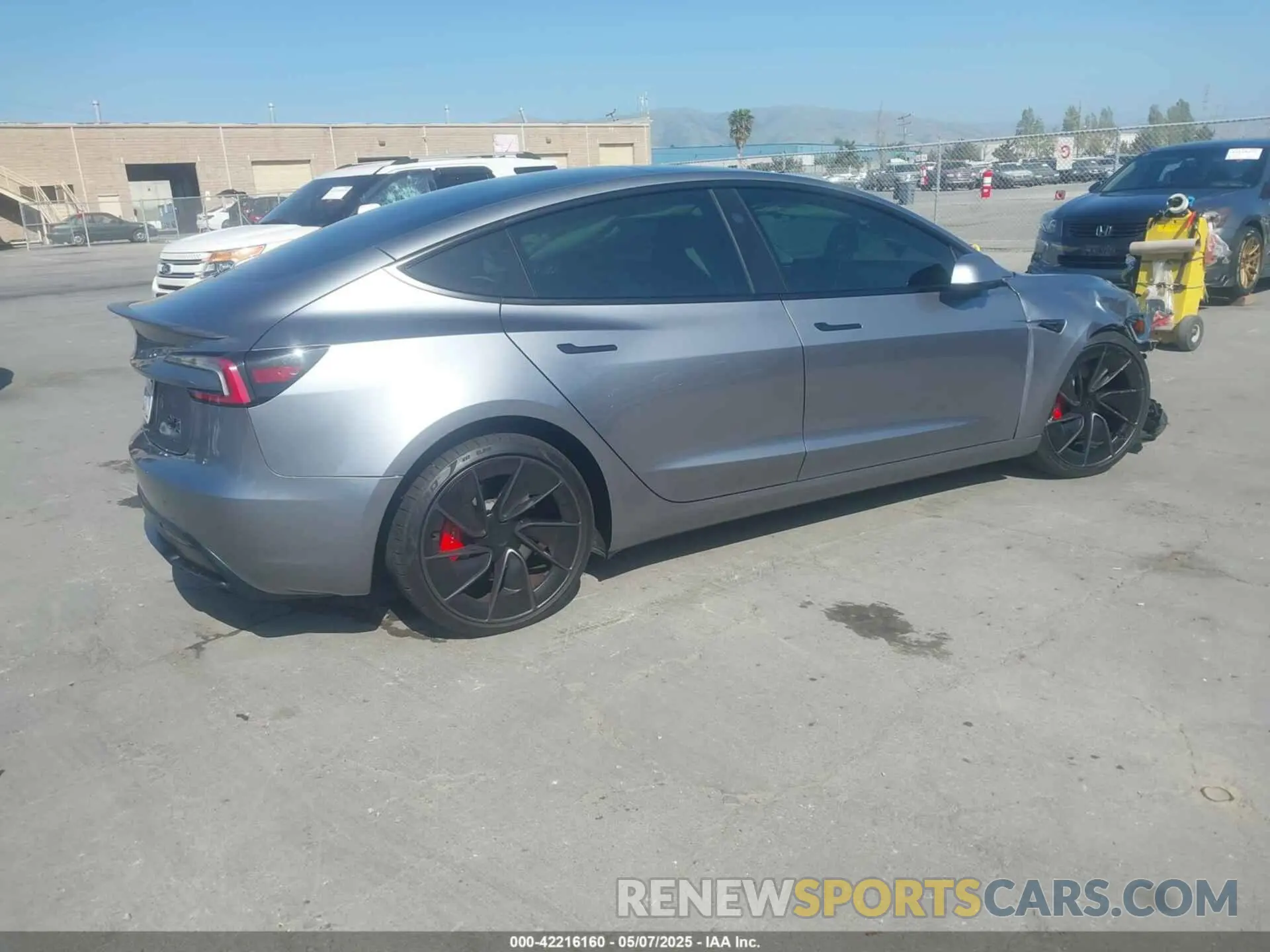 4 Photograph of a damaged car 5YJ3E1ETXSF941483 TESLA MODEL 3 2025