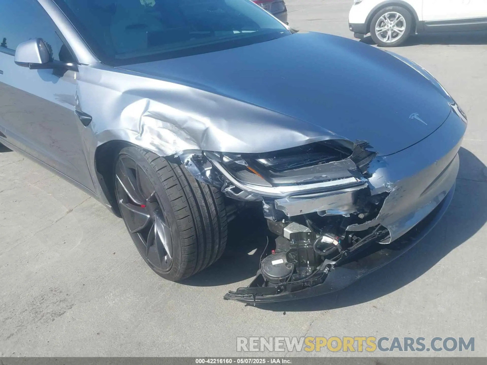 6 Photograph of a damaged car 5YJ3E1ETXSF941483 TESLA MODEL 3 2025