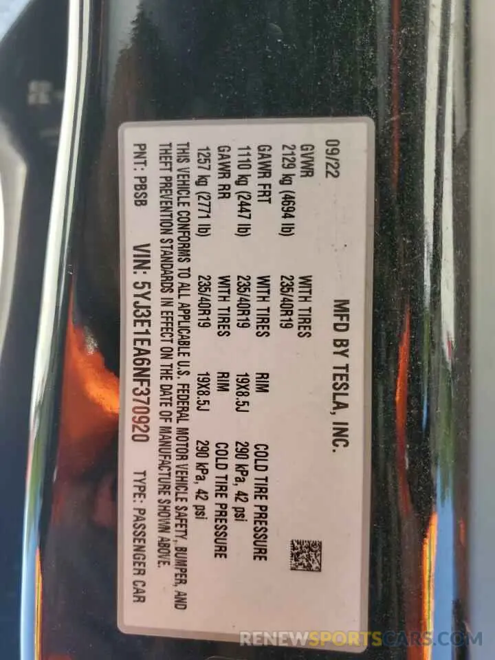 12 Photograph of a damaged car 5YJ3E1EA6NF370920 TESLA MODEL 3 AW 2022