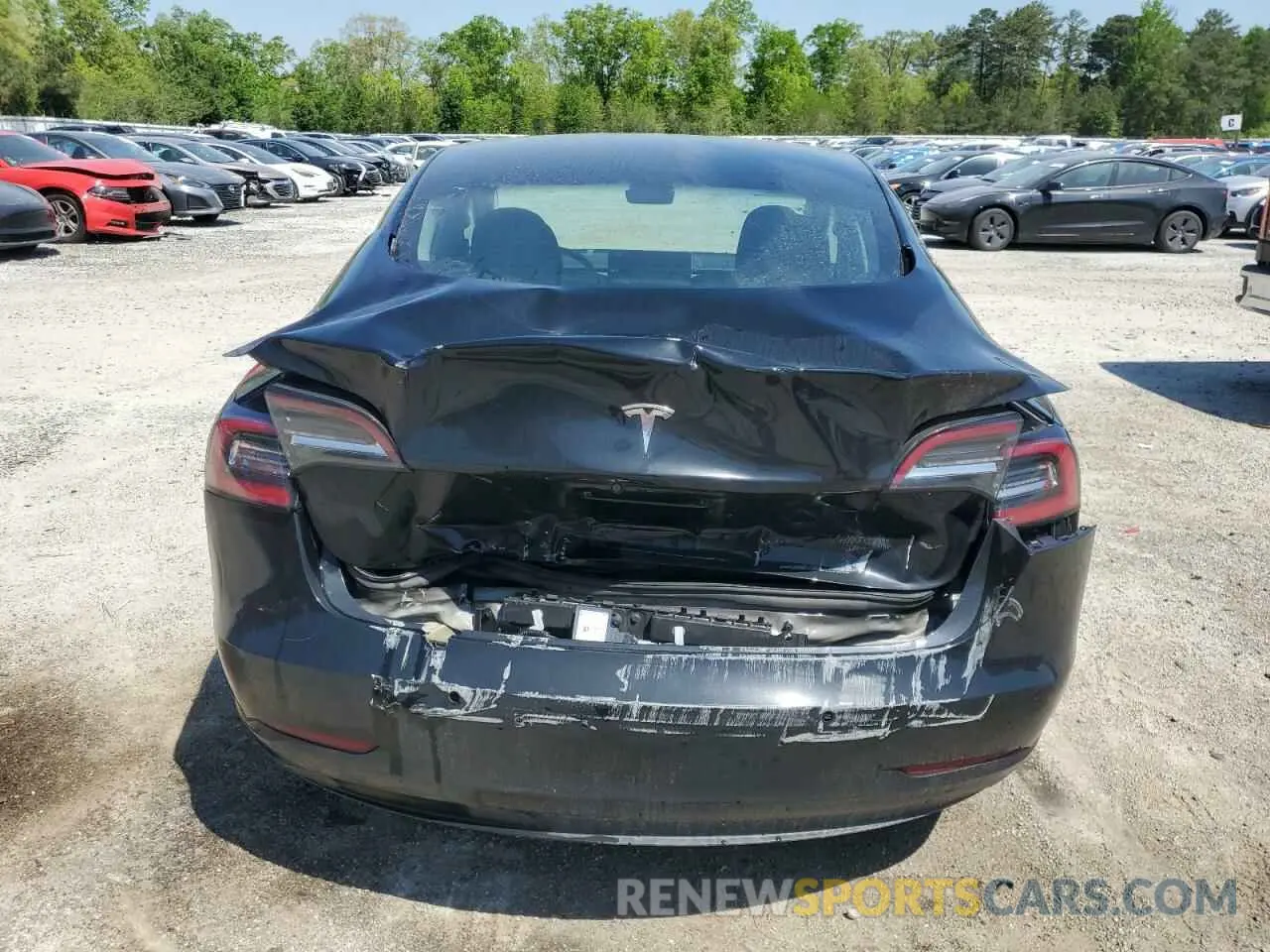 6 Photograph of a damaged car 5YJ3E1EA6NF370920 TESLA MODEL 3 AW 2022