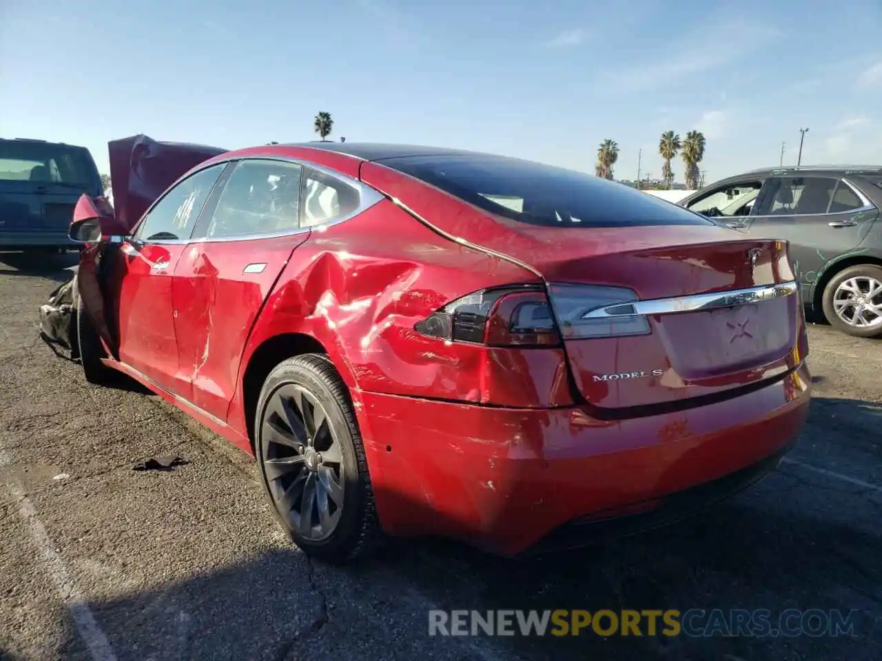 3 Photograph of a damaged car 5YJSA1E20KF305685 TESLA MODEL S 2019