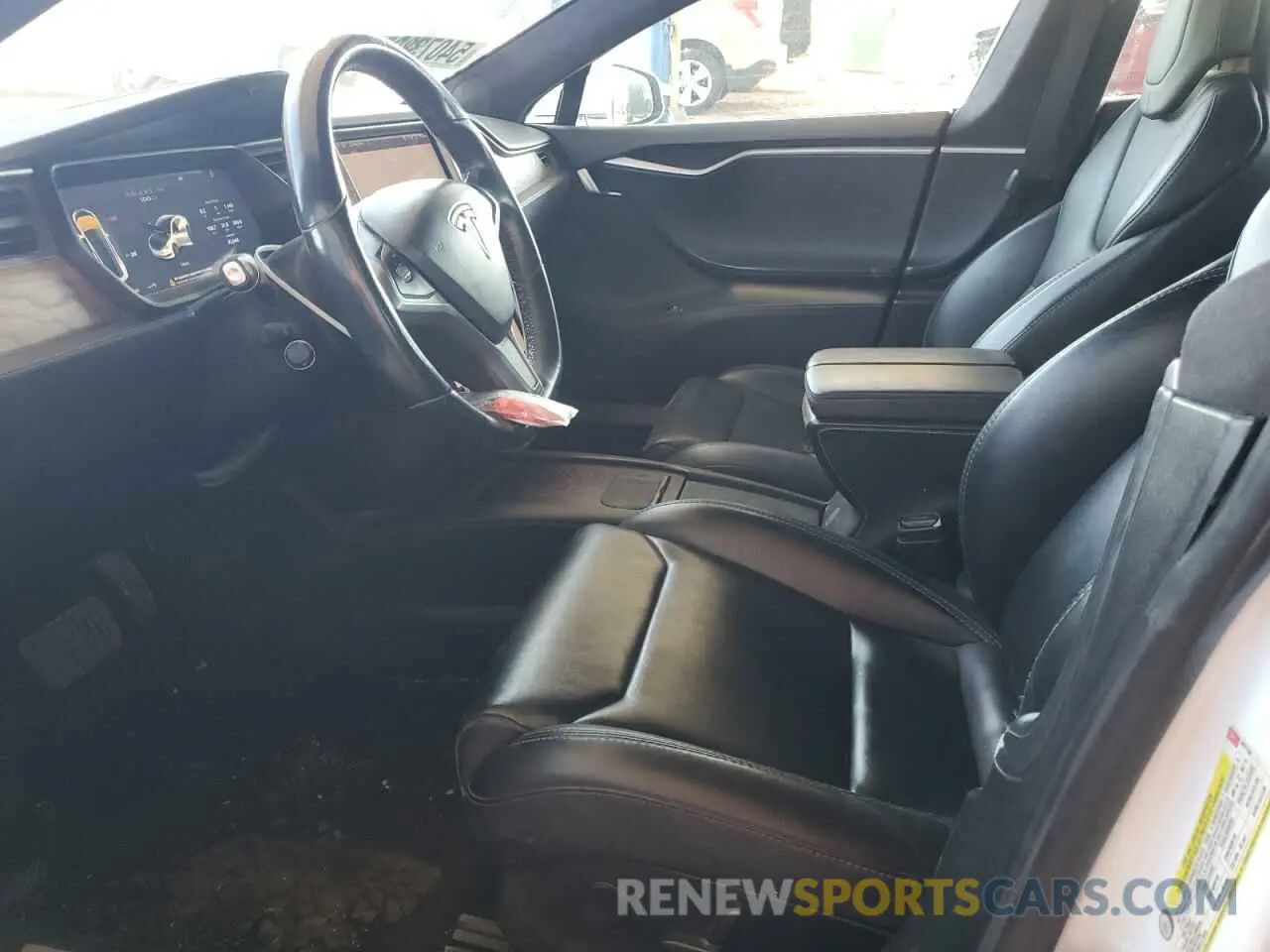 7 Photograph of a damaged car 5YJSA1E20KF307100 TESLA MODEL S 2019