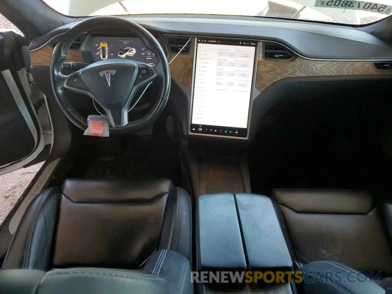 8 Photograph of a damaged car 5YJSA1E20KF307100 TESLA MODEL S 2019