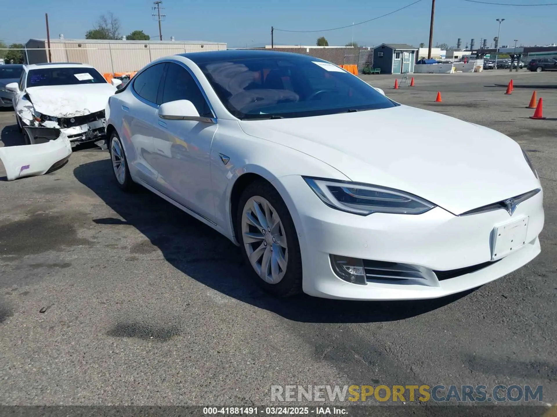 1 Photograph of a damaged car 5YJSA1E21KF307672 TESLA MODEL S 2019