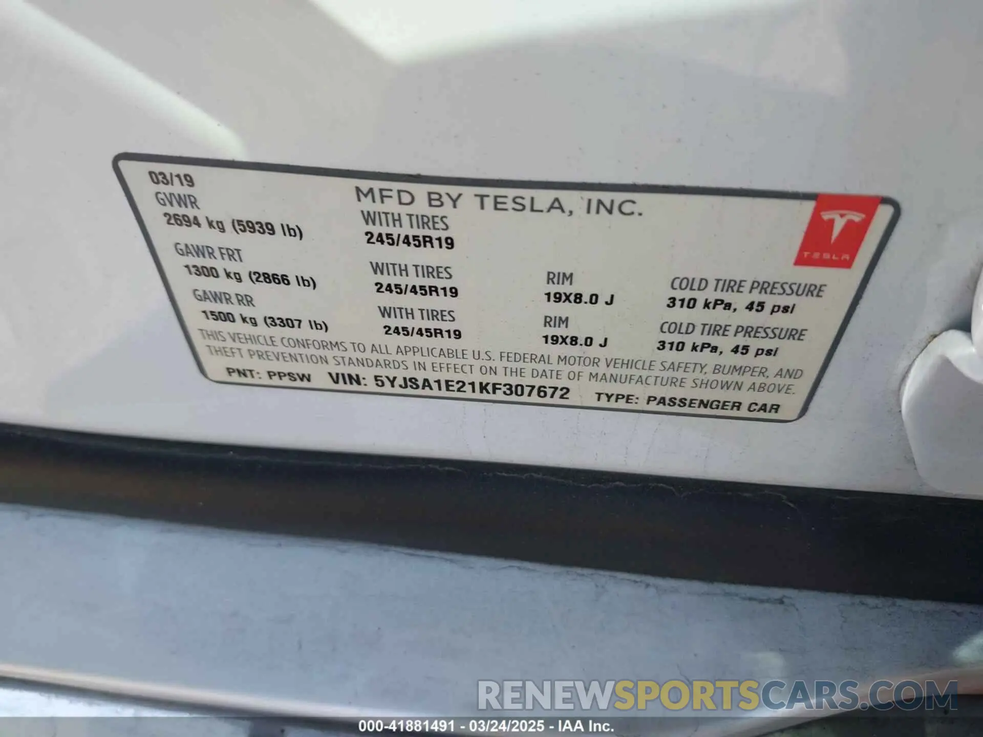 9 Photograph of a damaged car 5YJSA1E21KF307672 TESLA MODEL S 2019