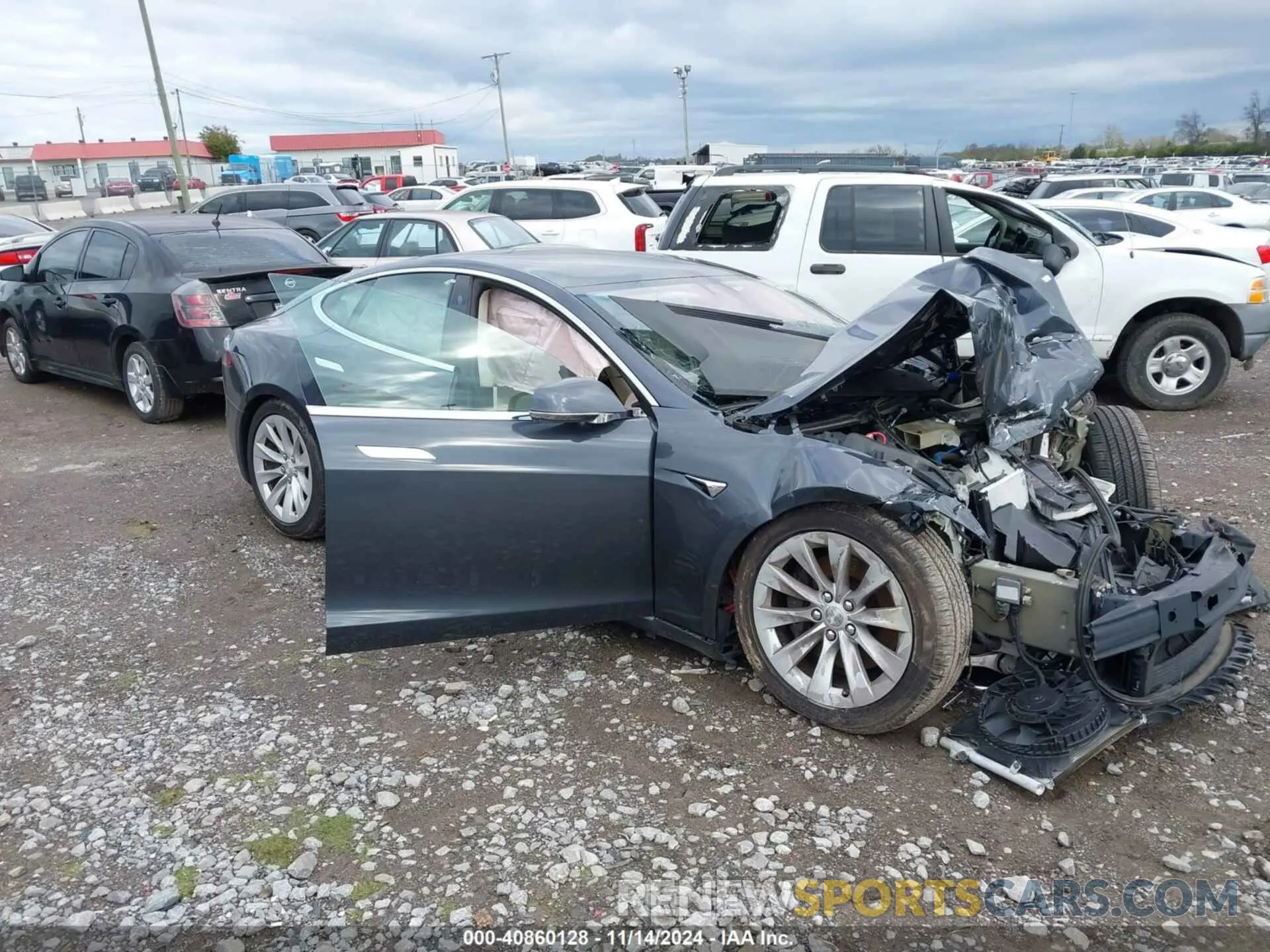 1 Photograph of a damaged car 5YJSA1E22KF302951 TESLA MODEL S 2019