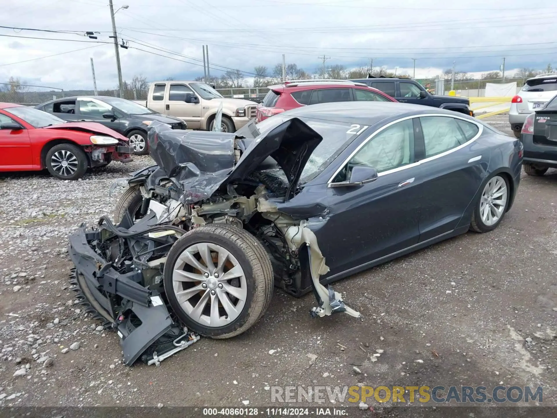 2 Photograph of a damaged car 5YJSA1E22KF302951 TESLA MODEL S 2019