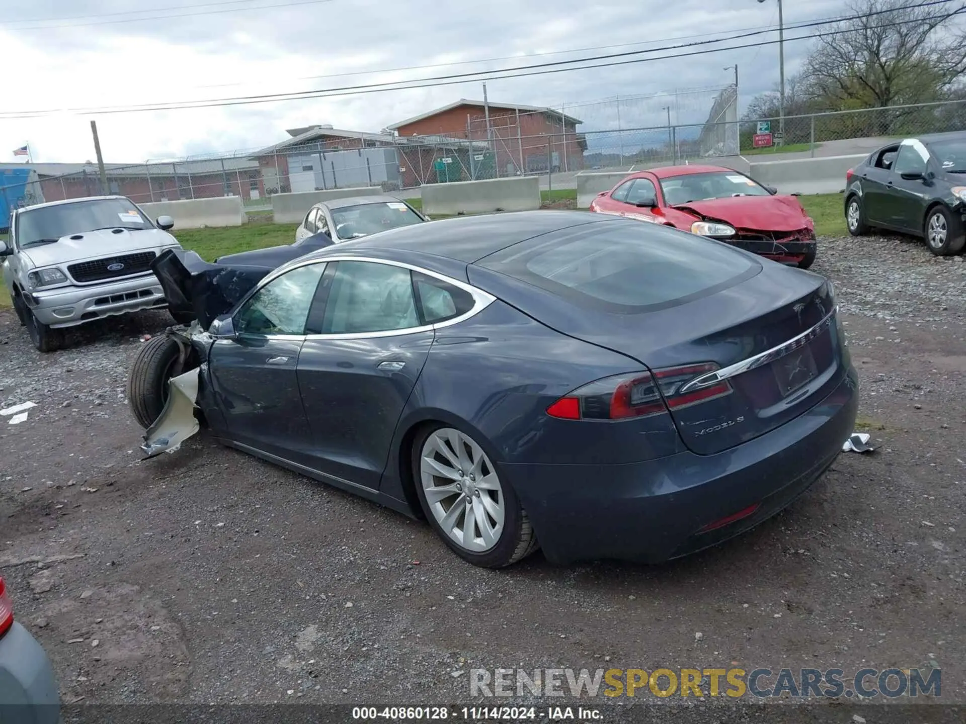 3 Photograph of a damaged car 5YJSA1E22KF302951 TESLA MODEL S 2019
