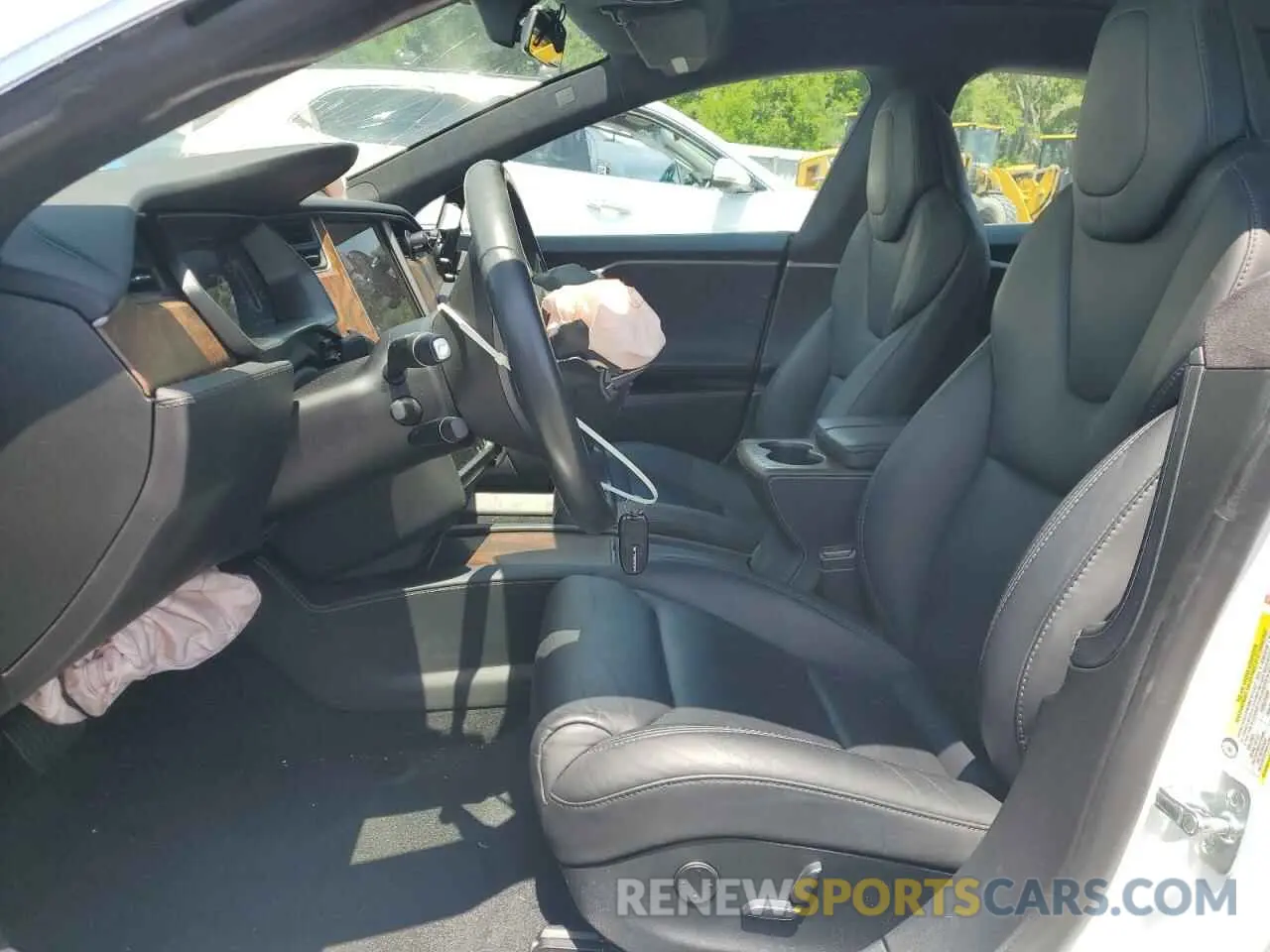 7 Photograph of a damaged car 5YJSA1E23KF305194 TESLA MODEL S 2019
