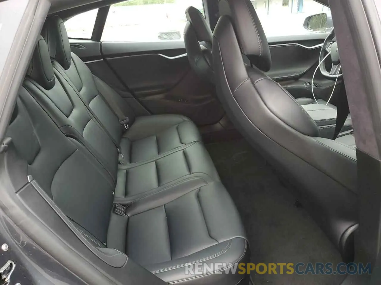 10 Photograph of a damaged car 5YJSA1E23KF312145 TESLA MODEL S 2019