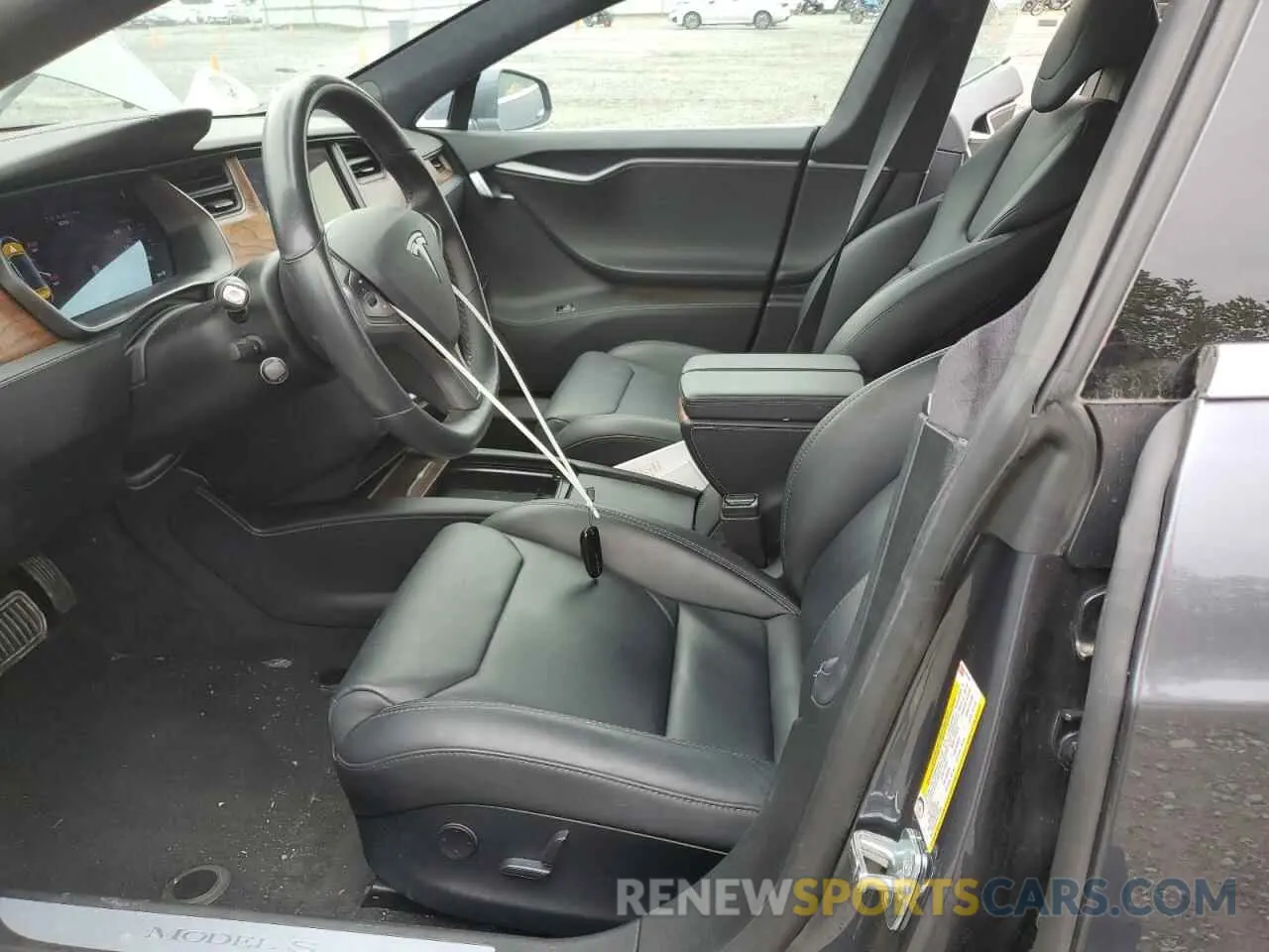 7 Photograph of a damaged car 5YJSA1E23KF312145 TESLA MODEL S 2019